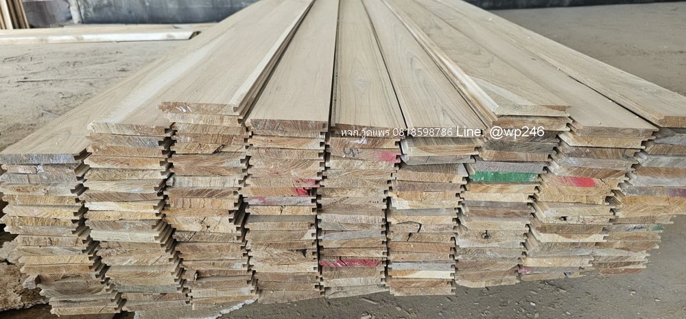 เพดานไม้สักเข้าร่องลิ้น