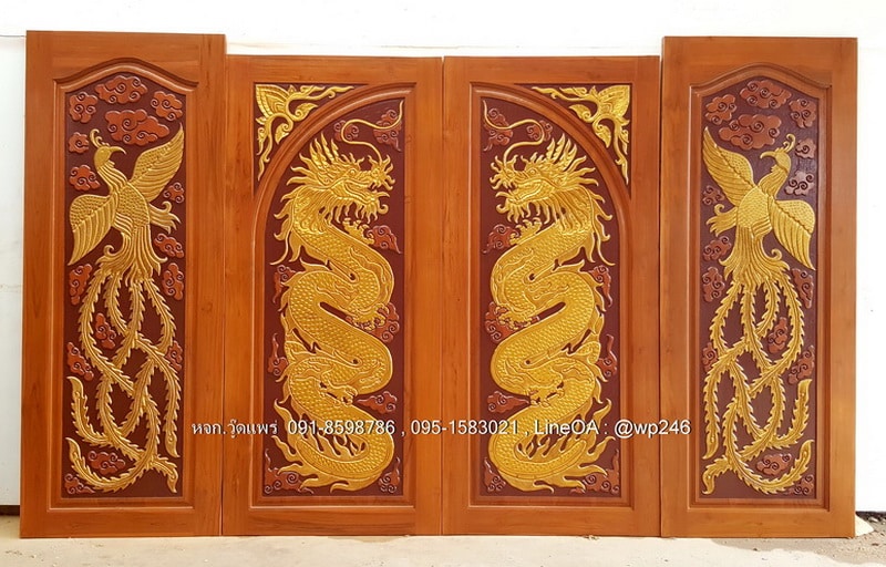 ประตูไม้สักแกะสลักบานเลื่อน