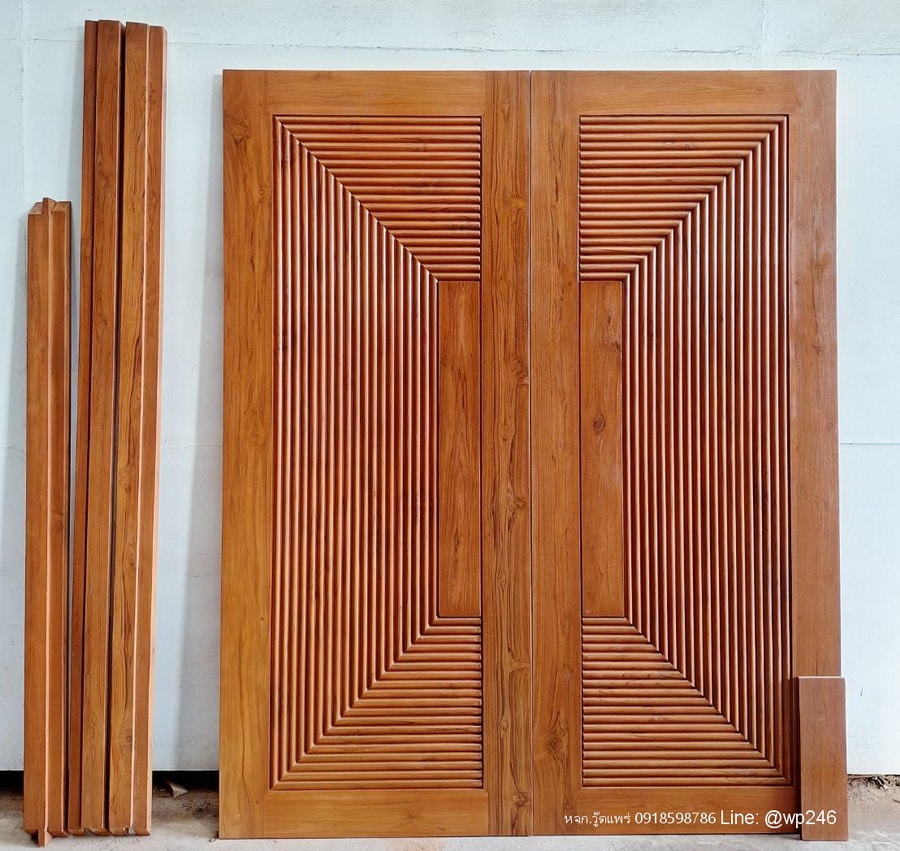 ประตูไม้สักบานคู่ พร้อมวงกบ แบบโมเดิร์น